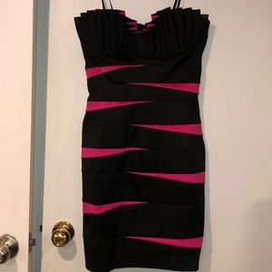 Black and pink strapless dreas